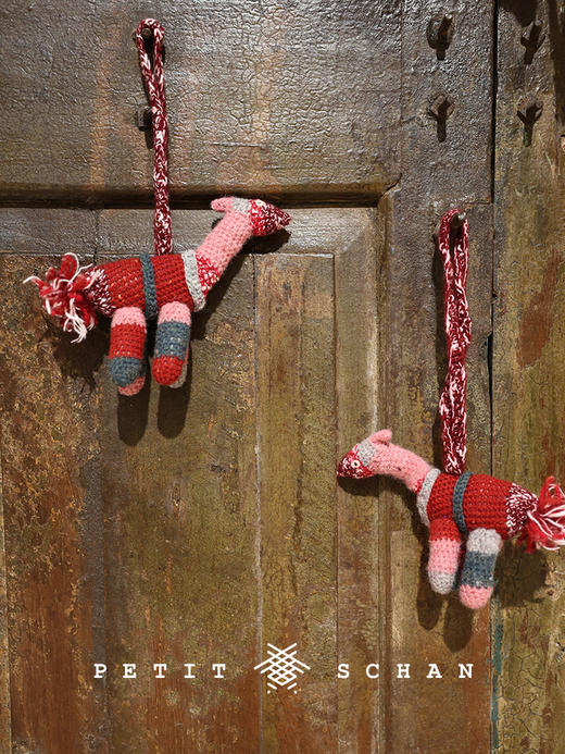 3000积分兑换 PETIT SCHAN小闪 神马 手工编织羊毛小马包挂 商品图3