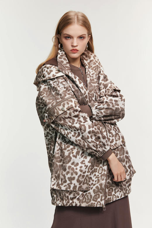 SAFICOO  摩登复古 宽松版机能风外套 商品图0