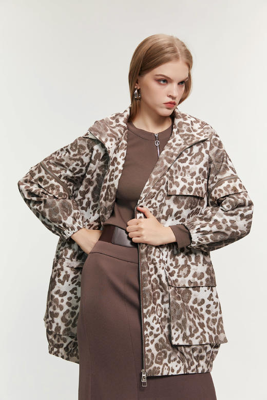 SAFICOO  摩登复古 宽松版机能风外套 商品图1