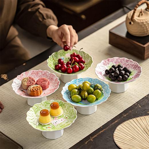 【釉画彩高脚盘】陶瓷中式复古高脚点心盘家用零食糖果干果盘高颜值茶点水果托盘 商品图0
