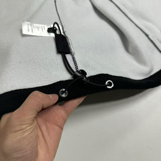 原单正品瑞典🇸🇪皇室御用，北极狐连帽外套，内里加绒。极致暖和的户外帽衫，科技面料，防风属性

黑色S-xxl 橄榄色L XL XXL 商品图8