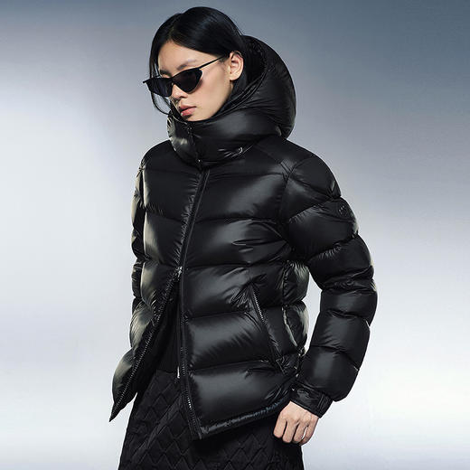 新年红色波司登泡芙700+鹅绒羽绒服女2025冬新款科技蓄热保暖短款 商品图4