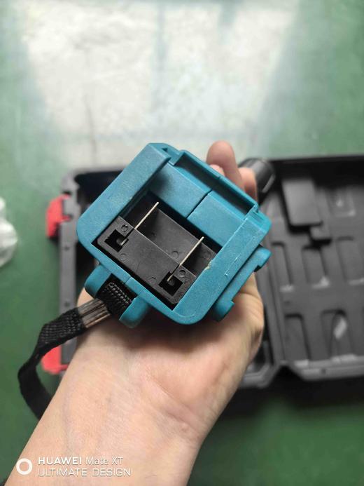 【货号07062】库存处理12V锂电钻机头总成盒子有破损得伟款插脚双速锂电钻 商品图3