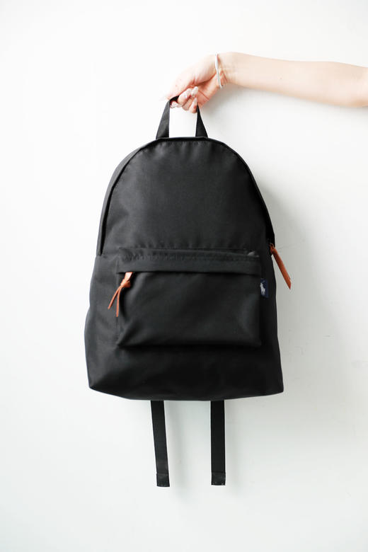 旅顺港出口，是大容量的双肩包。22L双肩带可调节小标背包E012768 商品图4