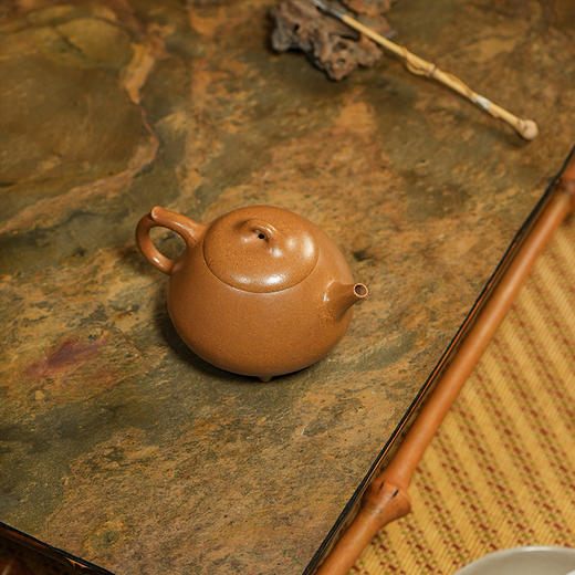 龙德堂陶艺 徐飞制《金权》原矿金砂段 230cc 库存请咨询客服 商品图2