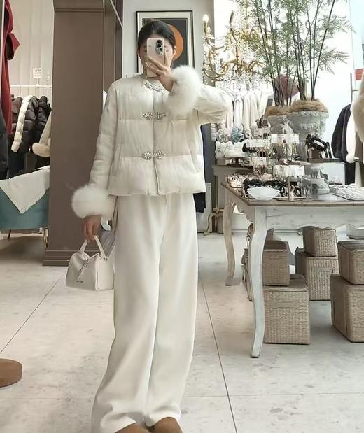 【门店同款】ENJOY冬季“暖冬雅致”素雪听禅中式羽绒外套 168045165 商品图0