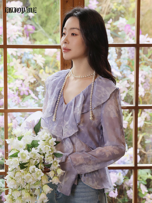 【门店同款】ENJOY春季“柔光芳序”蝶梦紫藤荷叶边上衣 169247797 商品图4
