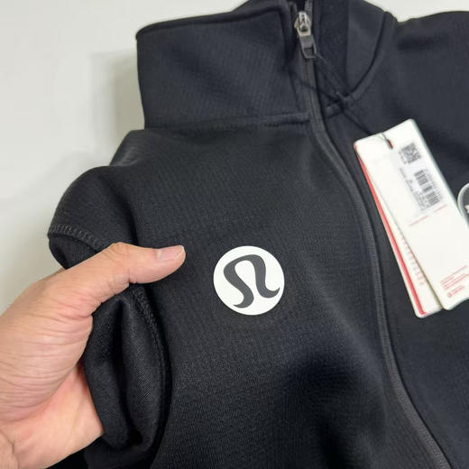 原单正品 Lululemon x Team Canada冬奥联名软壳立领夹克，极致守护加拿大冰雪荣耀！M-XXL 商品图9
