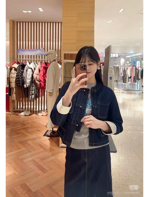 一店k 牛仔遇见盘扣，国风DNA动了！小个子天菜！26年早春中式圆领短款盘扣牛仔外套！可飒可雅太戳我了！ 商品图1