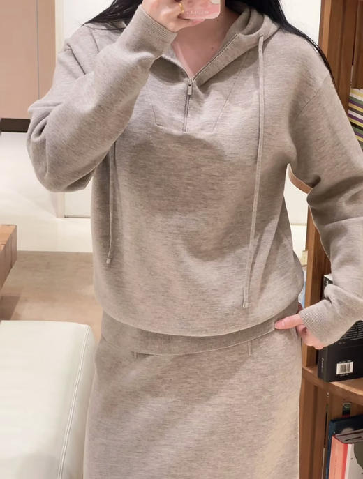 128-1 渠道圆正 松弛优雅高级 小禾女士三色半拉链帽衫 商品图5