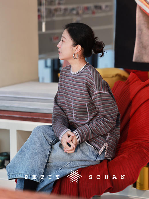 PETIT SCHAN小闪 CLO#679 My genius girlfriend 我的天才女友 羊毛棉条纹卷边正反两穿长袖T恤套头衫 商品图1