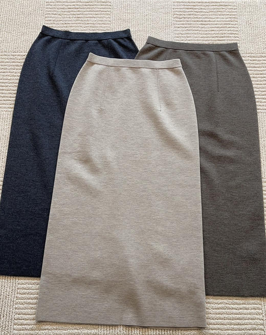 128-2 渠道圆正 松弛优雅高级 小禾女士羊毛半身裙 商品图7