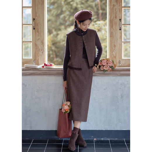 红念酒红色毛呢马甲外套女短款设计感2025年秋季新款女装气质上衣 商品图2