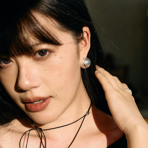 【新年礼物】alodia.co 品牌直发 星尘鎏金鎏银锤纹圆球耳钉 长期主义百搭显贵高级感 商品图2