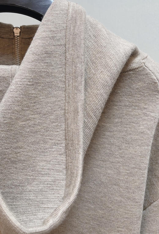 128-1 渠道圆正 松弛优雅高级 小禾女士三色半拉链帽衫 商品图14