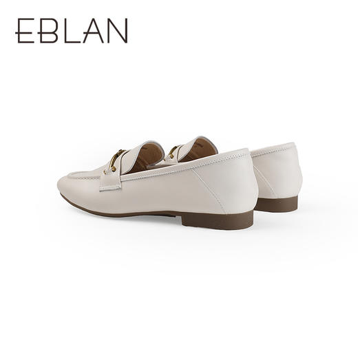 【上新】伊伴2026春季舒适超软羊皮通勤百搭低跟马衔扣乐福鞋B26169703 商品图3