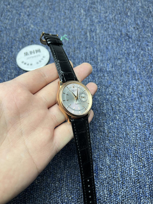 劳力士切利尼日历系列 玫金款 男士腕表
机芯：搭载定制Cal.3165 商品图2