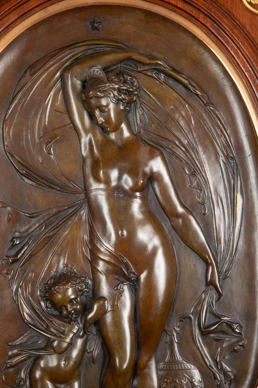 【已售】独角鹿西洋古董19世纪法国出品卷叶纹铜鎏金精雕装饰硬木画框古典神话主题青铜浮雕壁挂画一对 商品图8