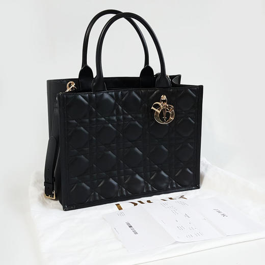 【95新】Dior迪奥Book Tote 手袋M1324OWHP_M900中号黑色全皮Book Tote五格托特包手提单肩包女士260126NJS30 商品图1