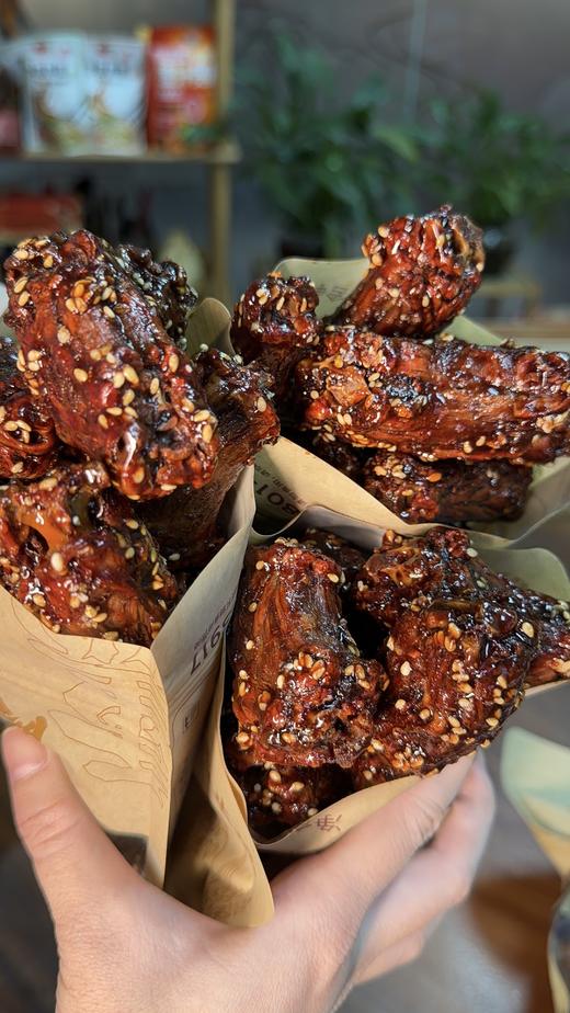 【新品上线】罗大胡子风干鸭脖番茄焦糖青梅网红鸭脖168克 商品图4