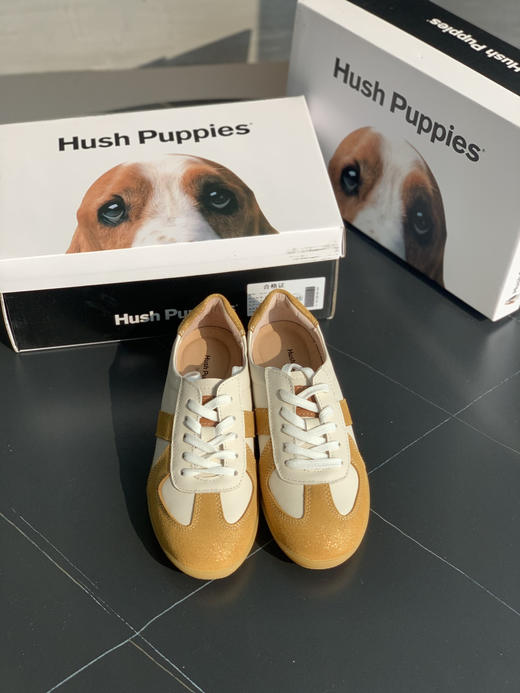点此购买 Hush puppies暇步士女士复古德训鞋小白鞋女休闲鞋 dx 340396 商品图11