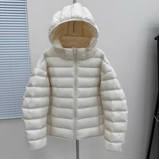 大降温福利🥶 直降300+！亏本秒杀价💰289元！库存有限❗️ 【AUChris『排骨羽绒』升级版鹅绒大爆款连帽花苞龟背羽绒服ACXS9174499】新国标90白鹅绒🔥 爆款必入！上身利落有范～ 商品图5