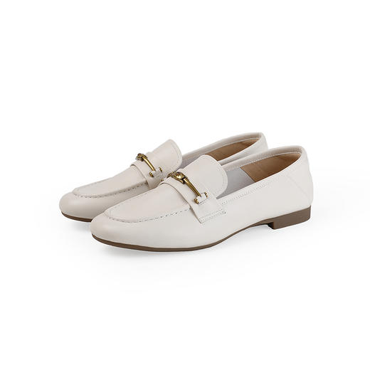 【上新】伊伴2026春季舒适超软羊皮通勤百搭低跟马衔扣乐福鞋B26169703 商品图5