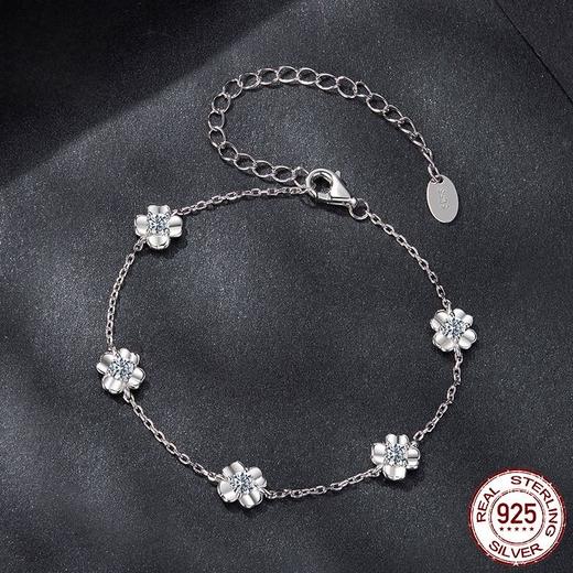 【情人节礼物❗️小众不撞款】新款四叶草莫桑石手链 简约百搭少女心s925纯银幸运手链。jc 商品图0