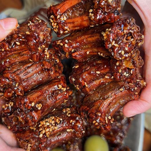 【新品上线】罗大胡子风干鸭脖番茄焦糖青梅网红鸭脖168克 商品图3