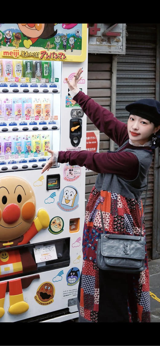 YSL Niki 小号 灰色 D扣 油蜡牛皮 斜挎包 商品图3