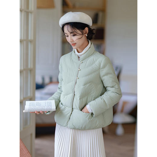 红念豆绿色白鸭绒羽绒服女短款小个子设计感2025冬季新款外套上衣 商品图0