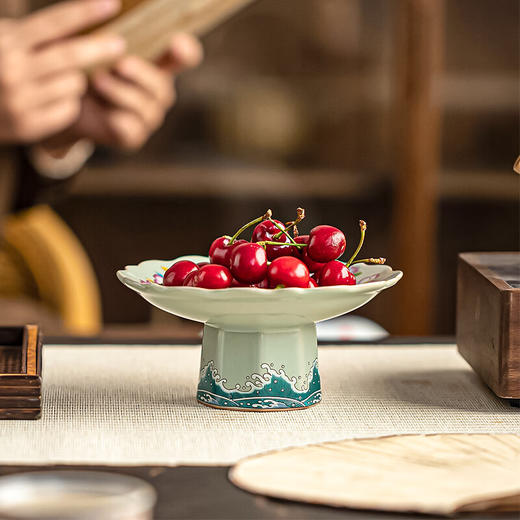 【汝窑高脚盘-盛世锦鲤】陶瓷高脚水果盘中式高足茶点盘家用点心碟子供佛盘干果盘订婚摆台 商品图3