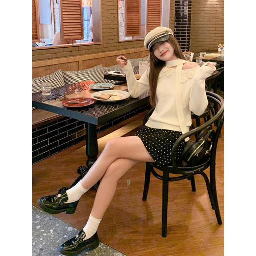 <曾小咸推荐> 2.5 现货秒杀 ！微信超特价！韩系立体花朵斜肩针织衫 日常179.99 立减90 秒杀89.99！！ 商品图7