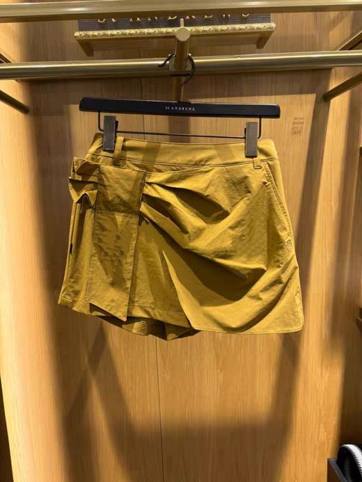 St家春夏新款女士运动休闲短裤来啦！🇰🇷贸易高品质订单❗️非常有特色的一款短裤！就算是搭配T都可以出彩呀！比你们想象的都更好搭配！一上身就很有氛围感！拯救衣橱普通上衣！就算是配最普通的T！ 商品图1