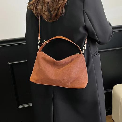 【梌野生】麂皮绒Hobo饺子包｜时尚百搭又能装，越背越离不开 商品图5