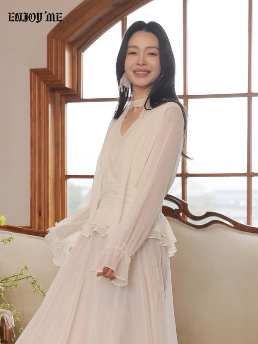 【门店同款】ENJOY春季“柔光芳序”甜美柔雾飘带上衣 169259579 商品图1
