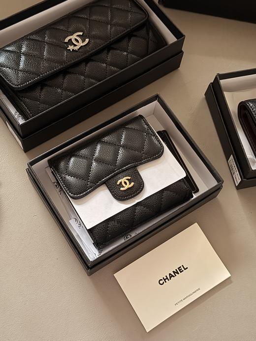 新年新钱包🎈自留款~CHANEL香奈儿 菱格鱼子酱三折短钱包 日常出门零钱和卡足够 实用又好看的一款 高级到犯规~ 商品图1
