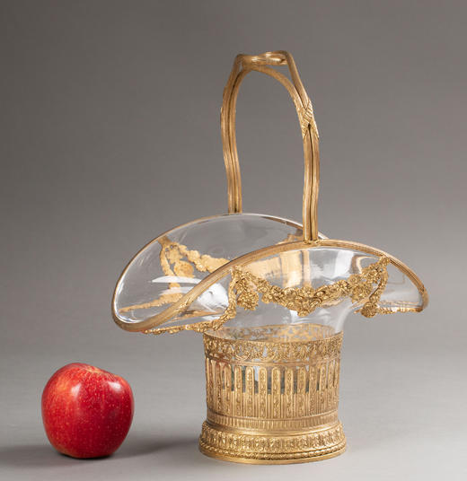 独角鹿西洋古董19世纪末法国出品路易十六风格花叶缎带主题铜鎏金精雕装饰水晶花果篮 商品图1