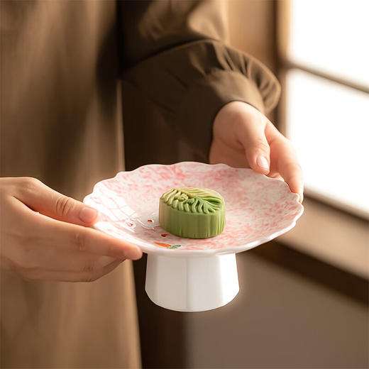 【釉画彩高脚盘】陶瓷中式复古高脚点心盘家用零食糖果干果盘高颜值茶点水果托盘 商品图3
