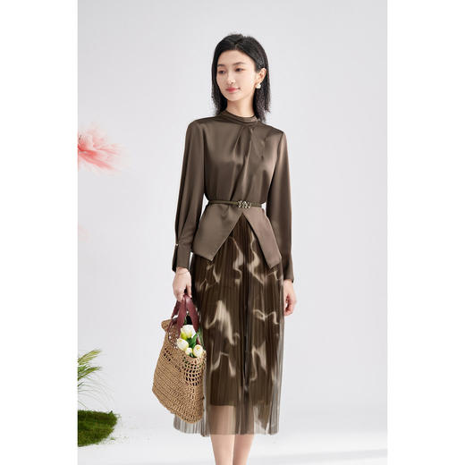 剩xl/XXL 米思阳2025秋季美拉德咖休闲套装 舒适爽滑醋酸衬衫+印花纱裙大摆裙半身裙两件套4435 商品图2