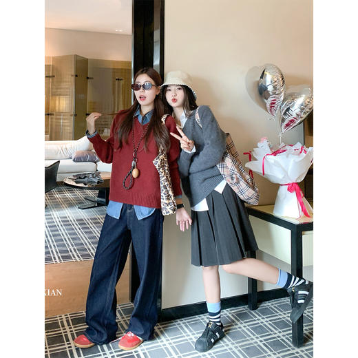 <曾小咸推荐>2.4现货秒杀 ！微信超特价！4色韩系v领毛衣 日常149.99 立减80 秒杀69.99！！ 商品图4