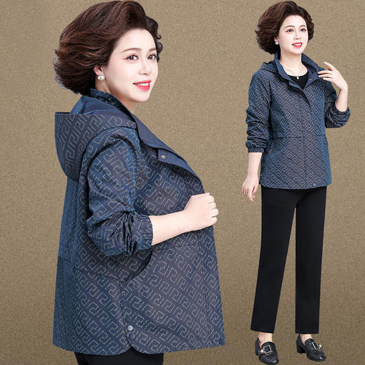 【妈妈春装外套】新款奶奶装 中老年人码 春秋季休闲风衣大码夹克女 母亲节礼物 商品图1