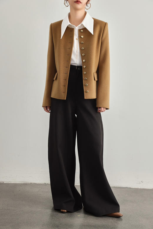 NEW IN❤️❤️❤️ 金扣羊绒羊毛外套 尺码：M.L（禁止水洗） 商品图4