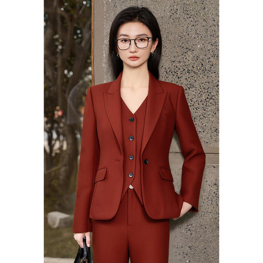 米思阳2025秋冬 通勤OL显白修身显瘦锈红色西装外套+修身马甲+高腰西裤（单拍）三件套5974/5975/5976 商品图4