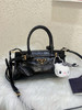 Prada Bonnie mini 黑金油蜡牛皮 斜挎包 商品缩略图0