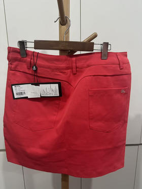 全新女士百乐图短裙X L码秒杀价只要68元