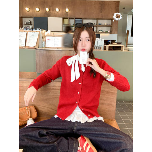 <曾小咸推荐>2.6现货秒杀 ！微信超特价！韩系蕾丝花边打底衫 日常119.99 立减60 秒杀59.99！！ 商品图1