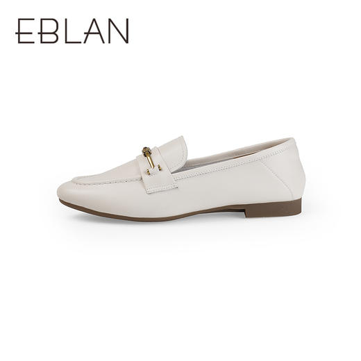 【上新】伊伴2026春季舒适超软羊皮通勤百搭低跟马衔扣乐福鞋B26169703 商品图1