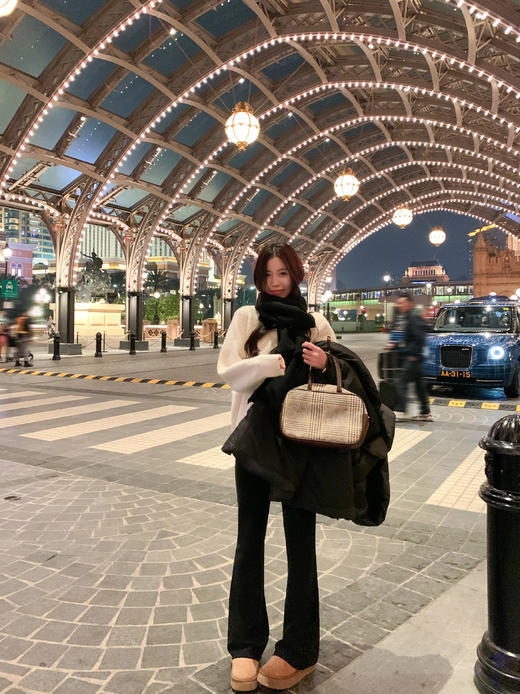 <曾小咸推荐>2.4现货秒杀 ！微信超特价！4色韩系v领毛衣 日常149.99 立减80 秒杀69.99！！ 商品图5