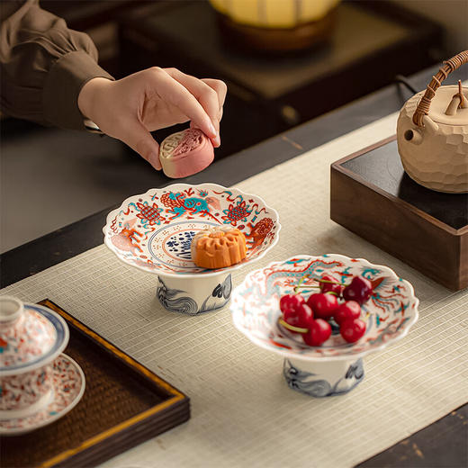 【斗彩高脚盘】中式复古风陶瓷茶点盘家用摆件零食干果盘入宅必备茶几摆台水果盘 商品图1